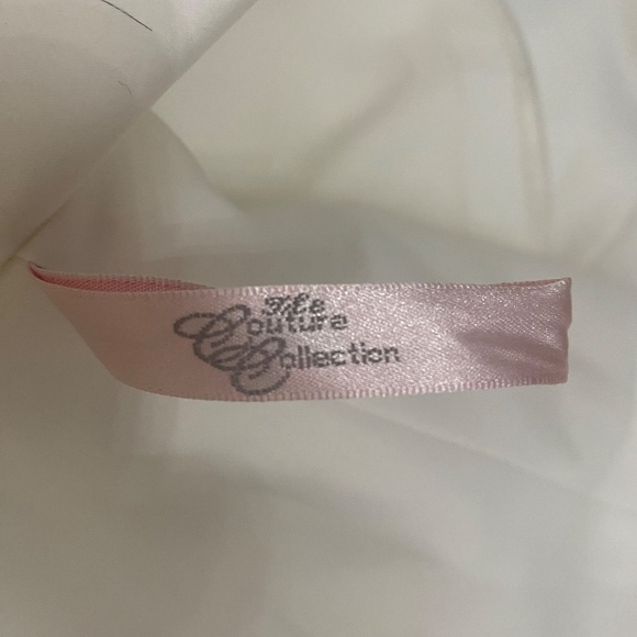 Couture Collection White Sweetheart Strapless A Line Wedding Dress Size 6 - Picture 6 of 8